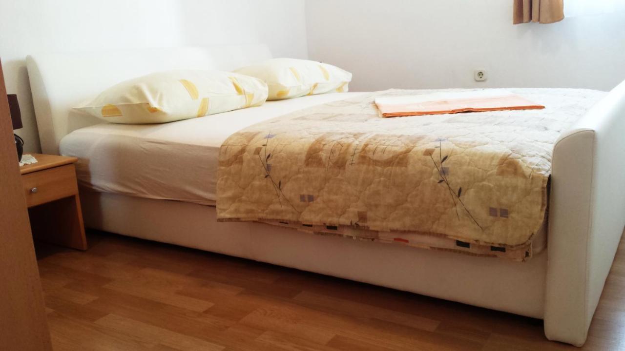 Apartments Sanda Tribunj Tribalj Cameră foto